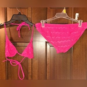 sz M hot pink string bikini